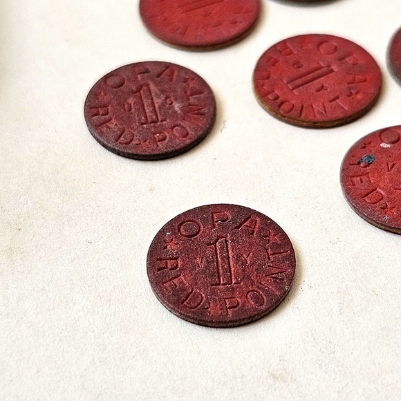WWII Antique Womens Black Wallet Purse and Lot of 12 OPA Red Point Ration Tokens - Picture 9 of 15